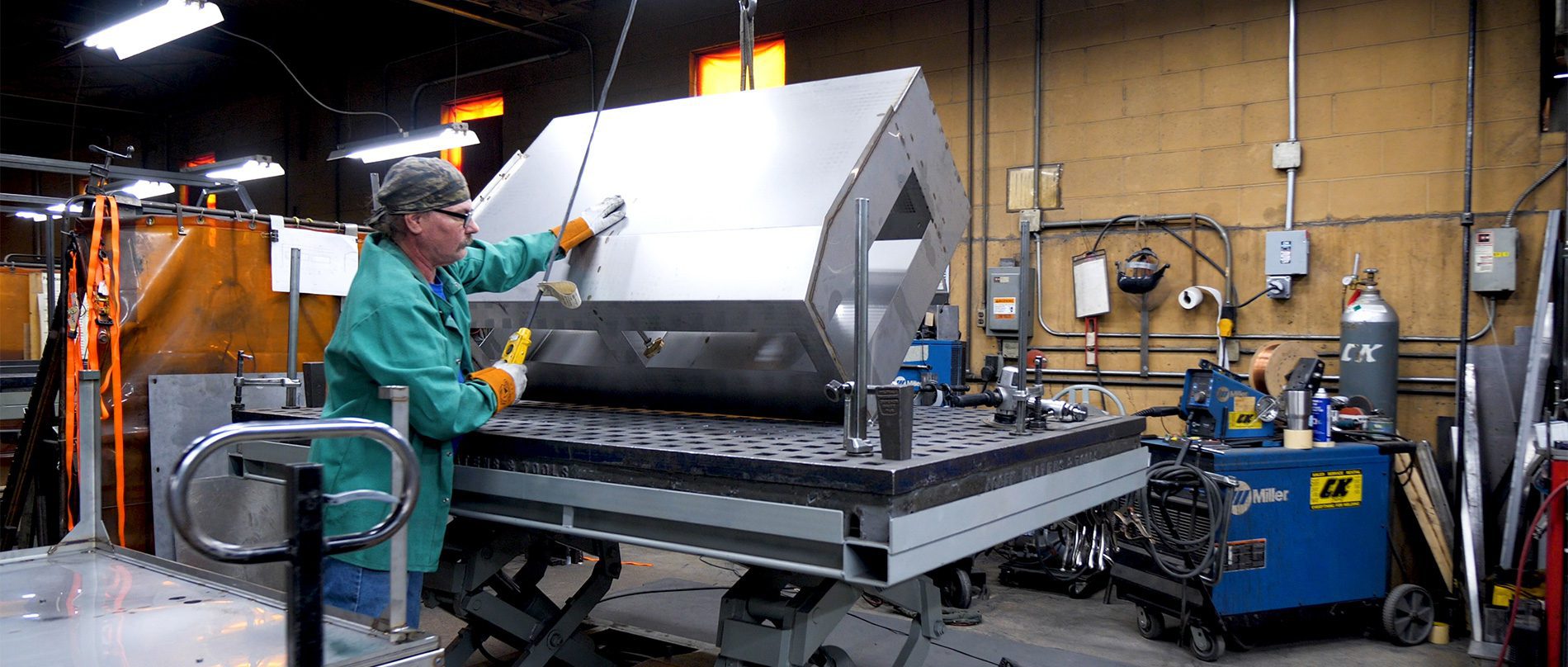 4 Signs You Need an Outsourced Sheet Metal Fabrication Partner